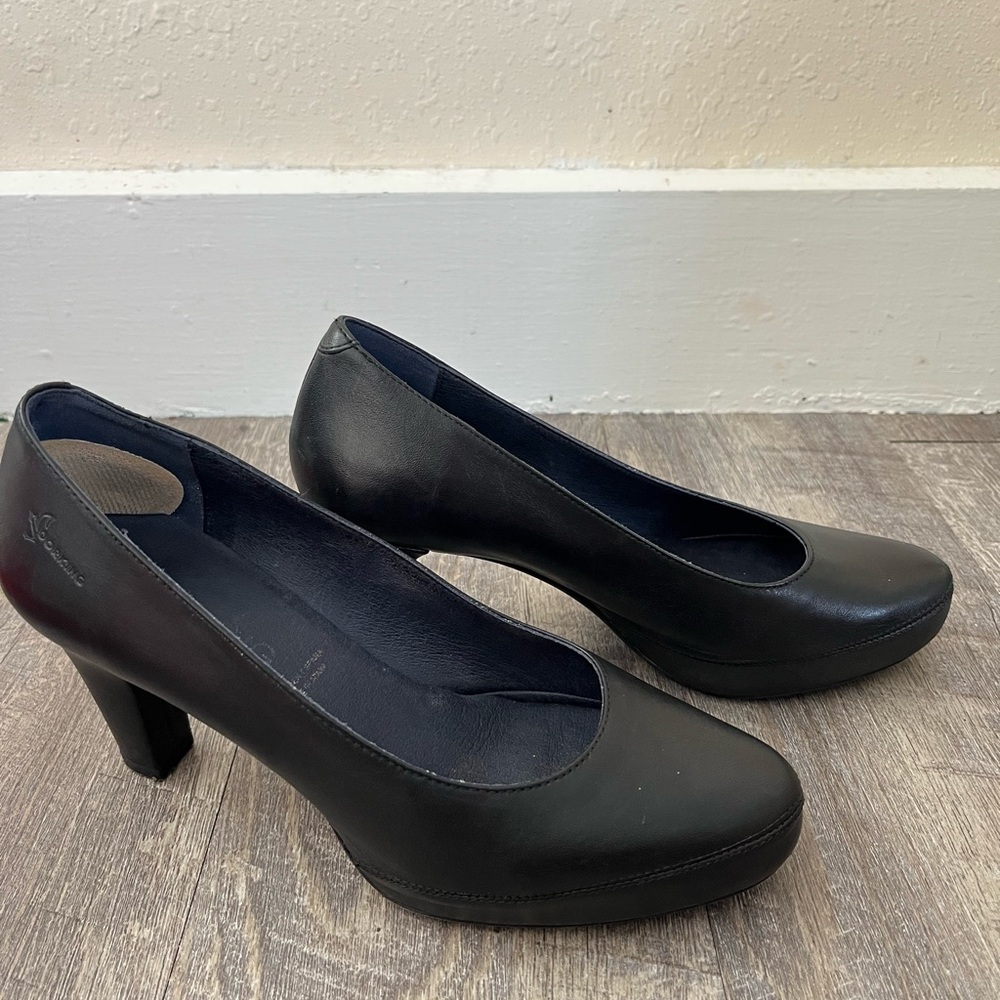 Dorking Classic Black Heels Size 7.5 - Picture 2 of 8